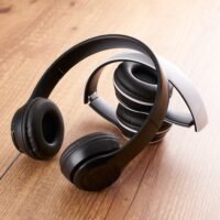 Fone de Ouvido Brilhante Bluetooth 8576d1 1539088658